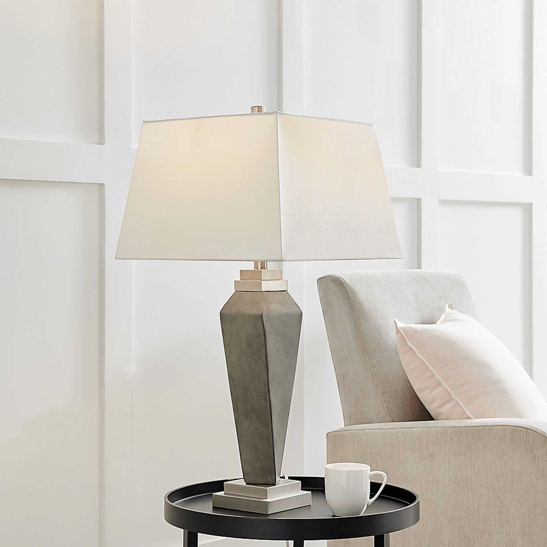 Valor Drive Gray Lamp - Image 2