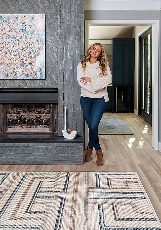 Valraine Multi 7'10 x 10'1 Rug - Thumbnail - Image 3