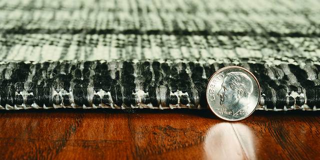 Valtry Gray 7'10 x 10'10 Indoor/Outdoor Rug - Thumbnail - Image 5