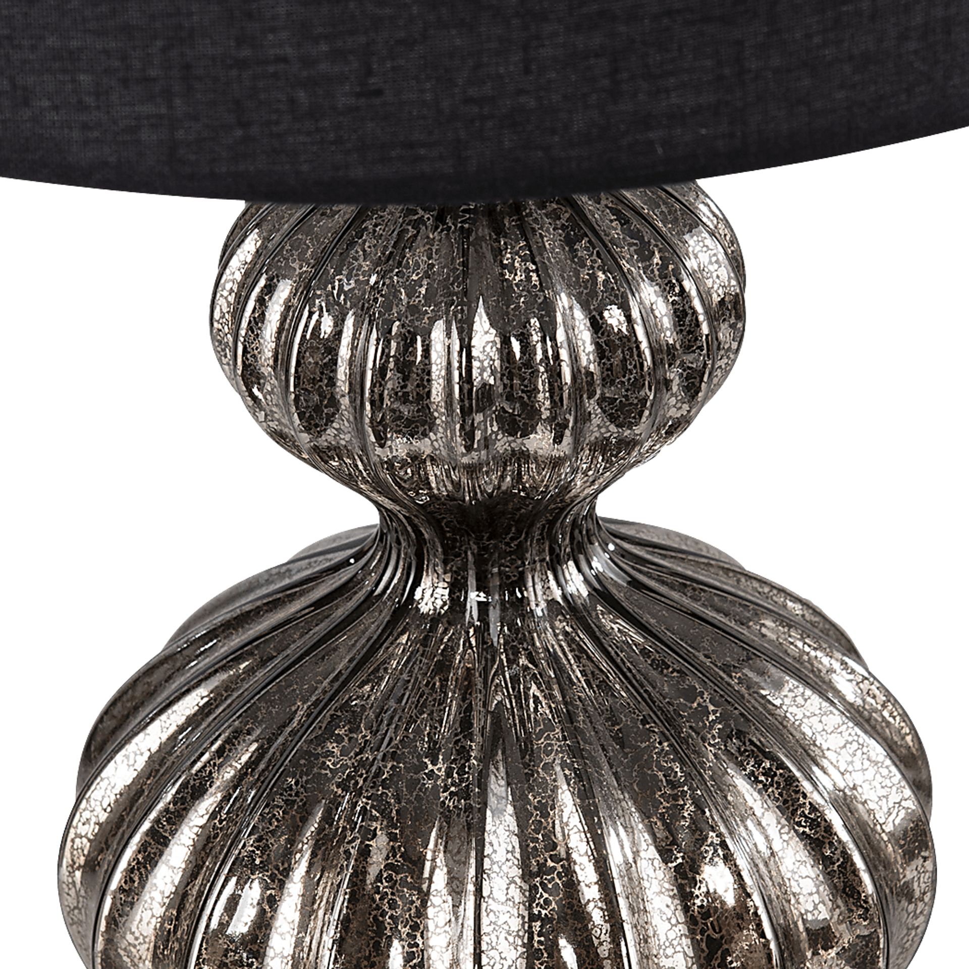 Valview Black Table Lamp - Image 3