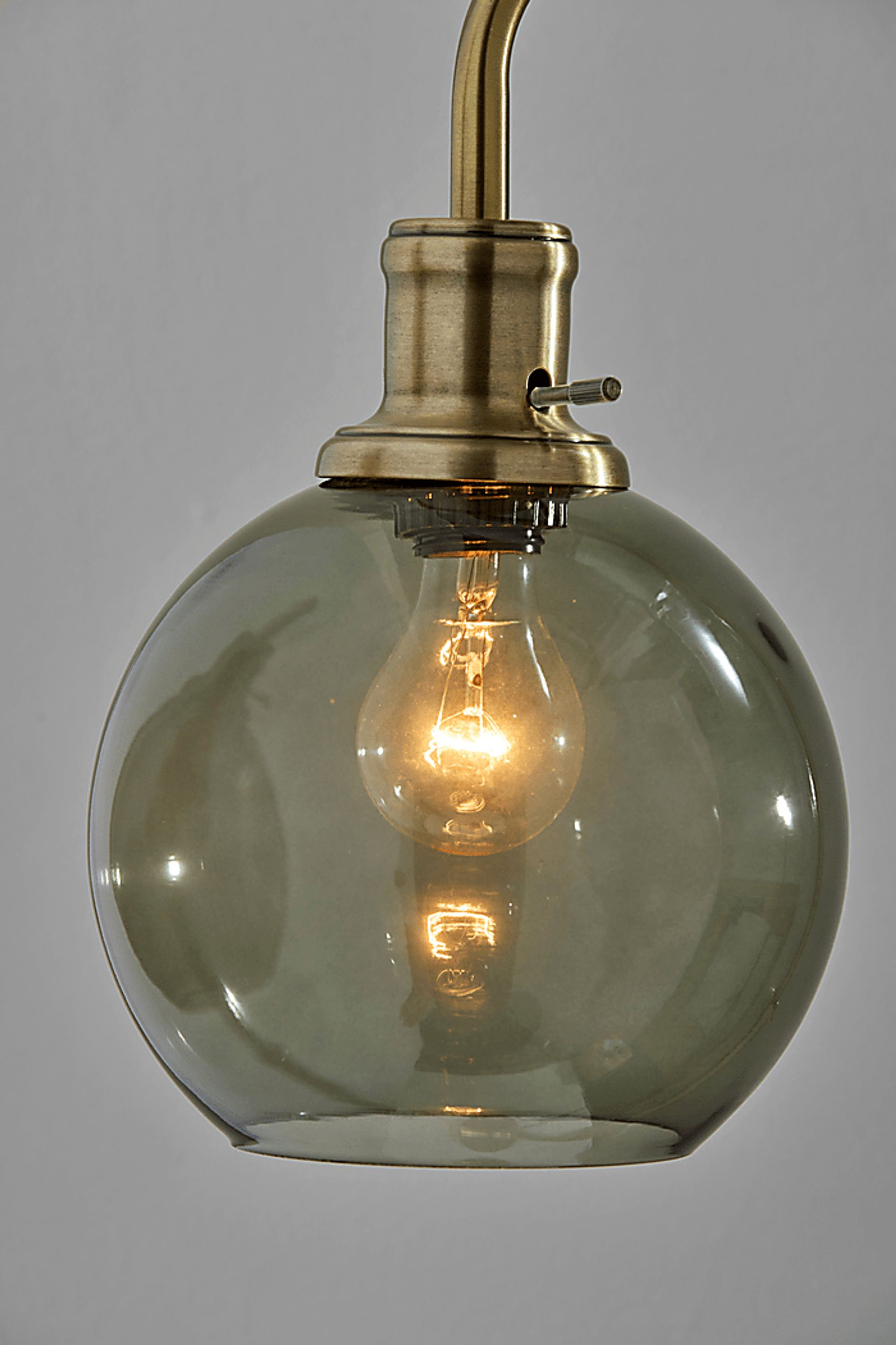 Vanelle Gold Floor Lamp - Image 3