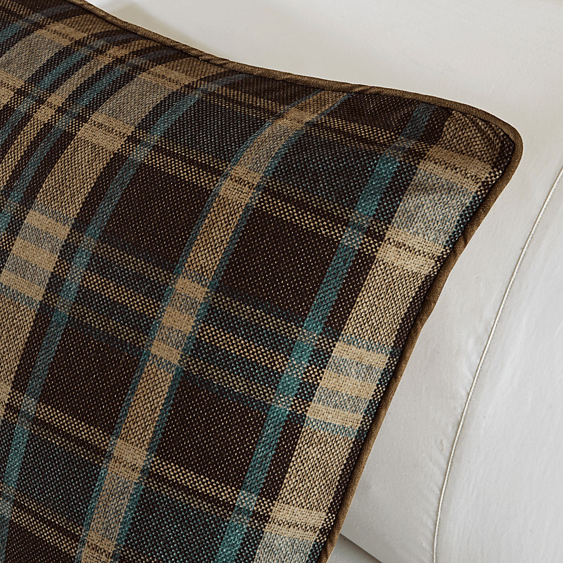 Vangie Multi Queen Comforter Set - Image 3