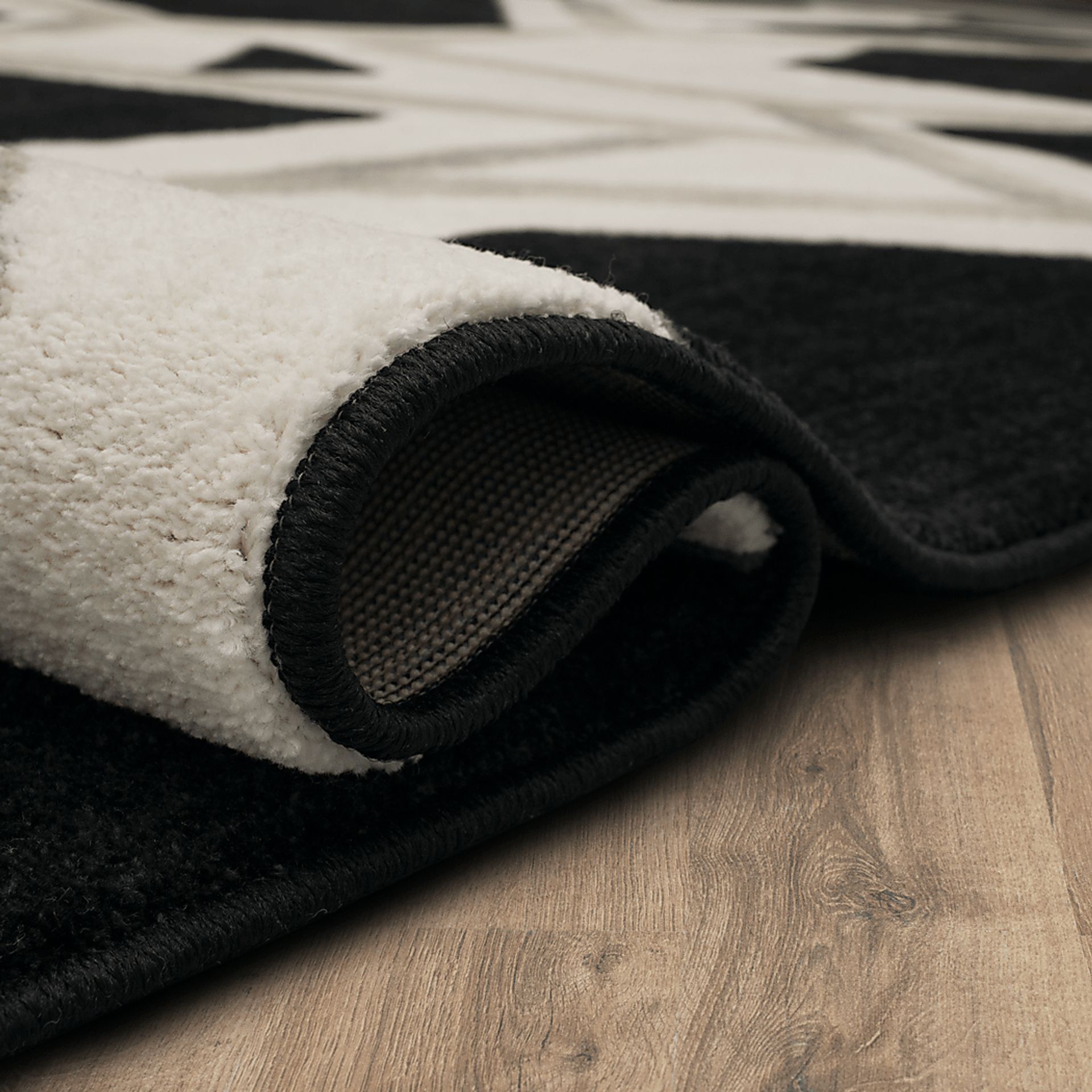 Stacy Garcia Vanita Black 5'3 x 7'10 Rug - Image 8