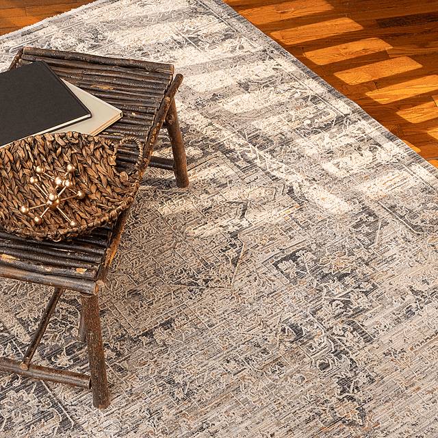 Varenley Gray 5'3 x 7'10 Rug - Thumbnail - Image 2