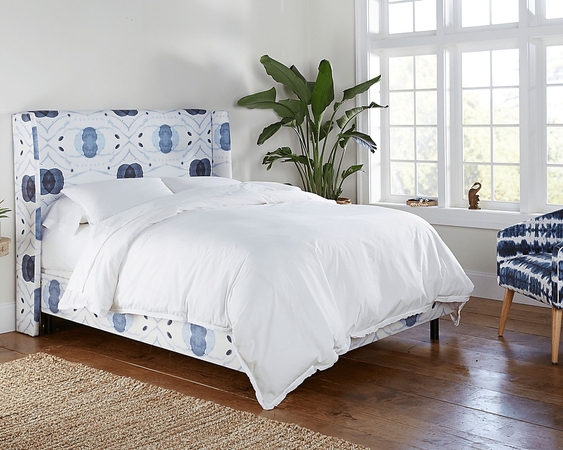 Vashti Blue Queen Upholstered Bed - Image 5