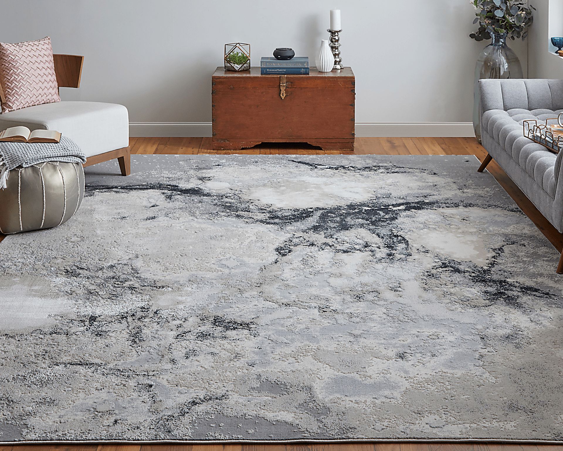 Vaves Gray 6'7 x 9'6 Rug - Image 2