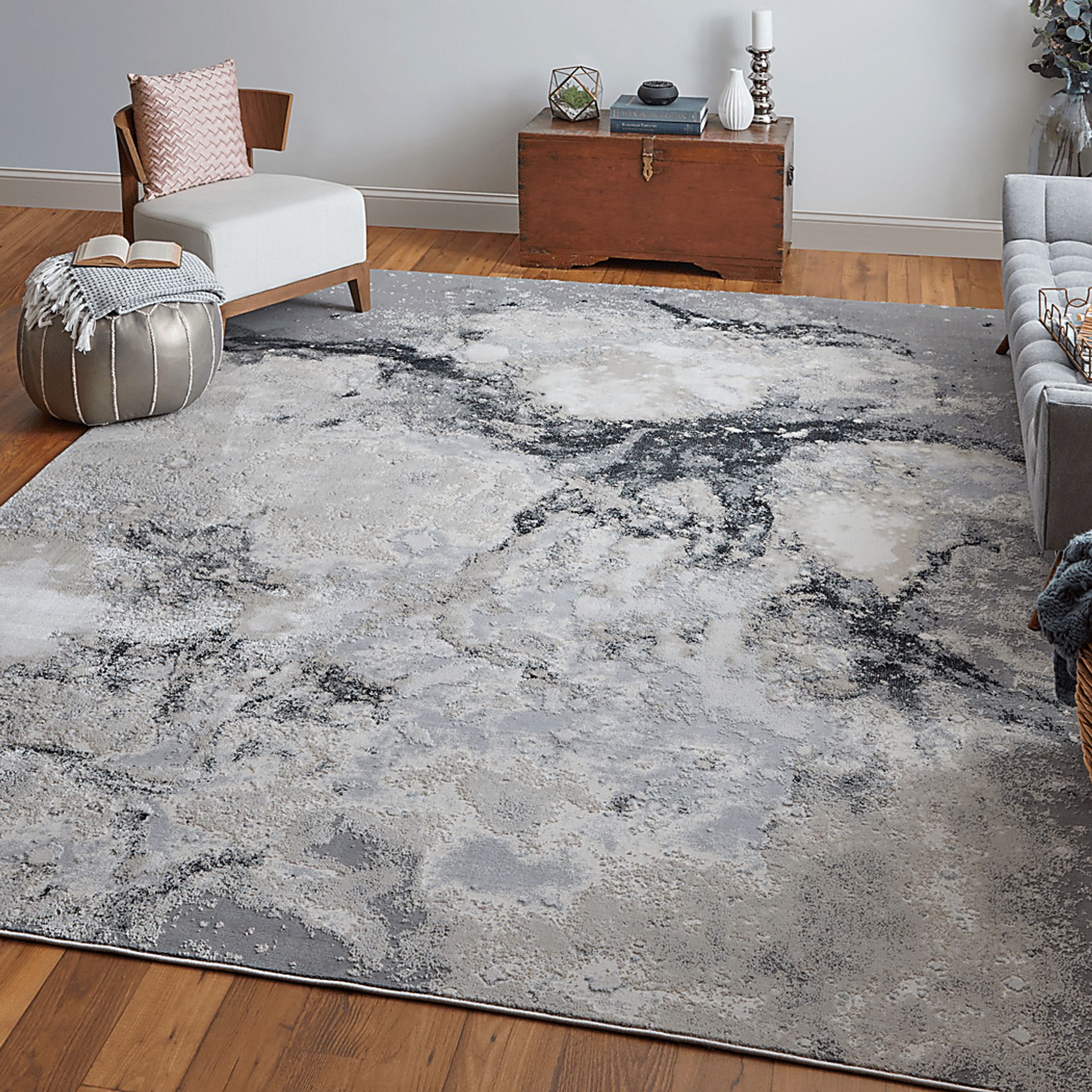 Vaves Gray 6'7 x 9'6 Rug - Image 7