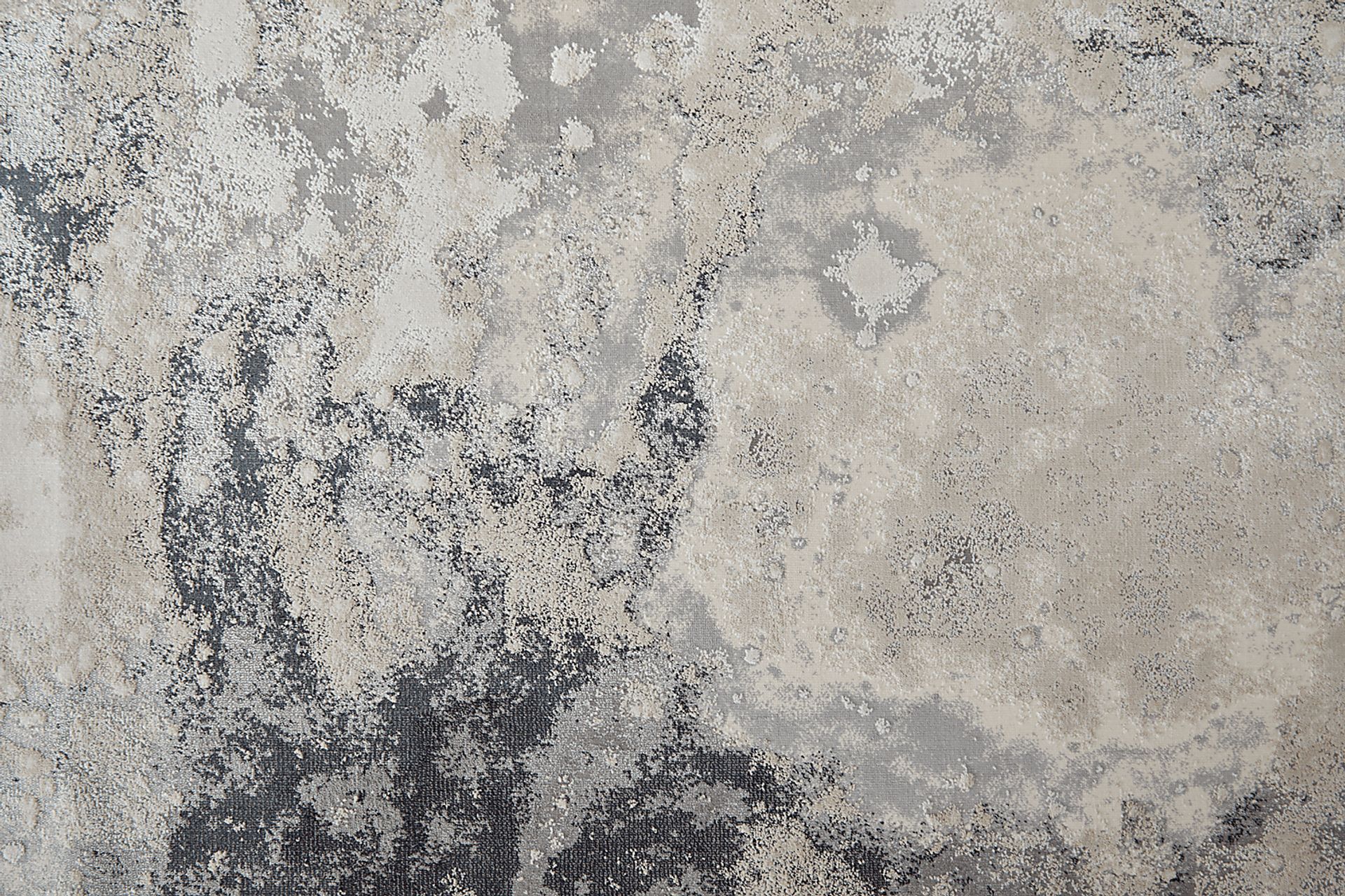 Vaves Gray 8' x 10' Rug - Image 4