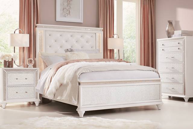 Vegas White 5 Pc King Panel Bedroom - Thumbnail - Image 1