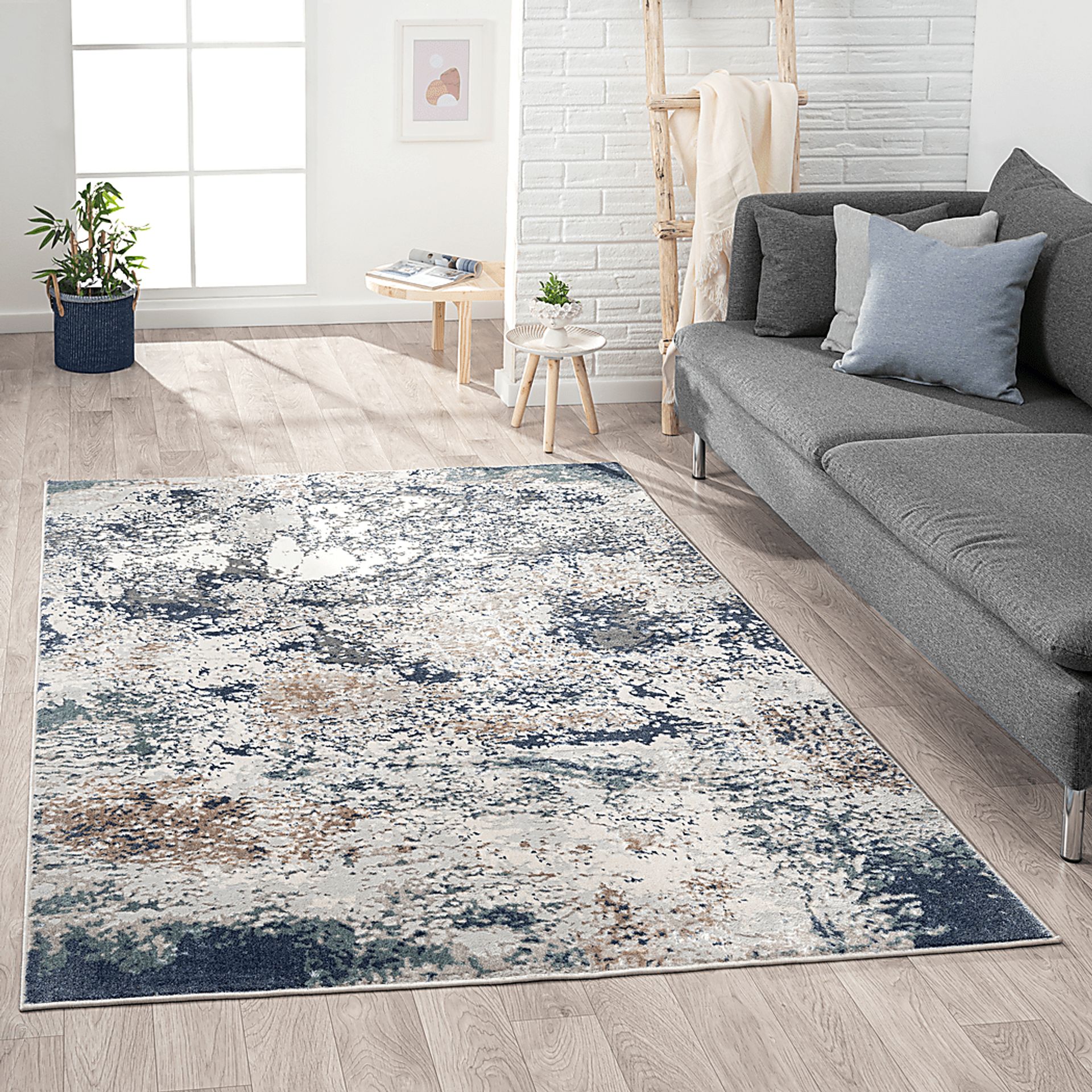 Venerla Blue 5' x 7' Rug - Image 2