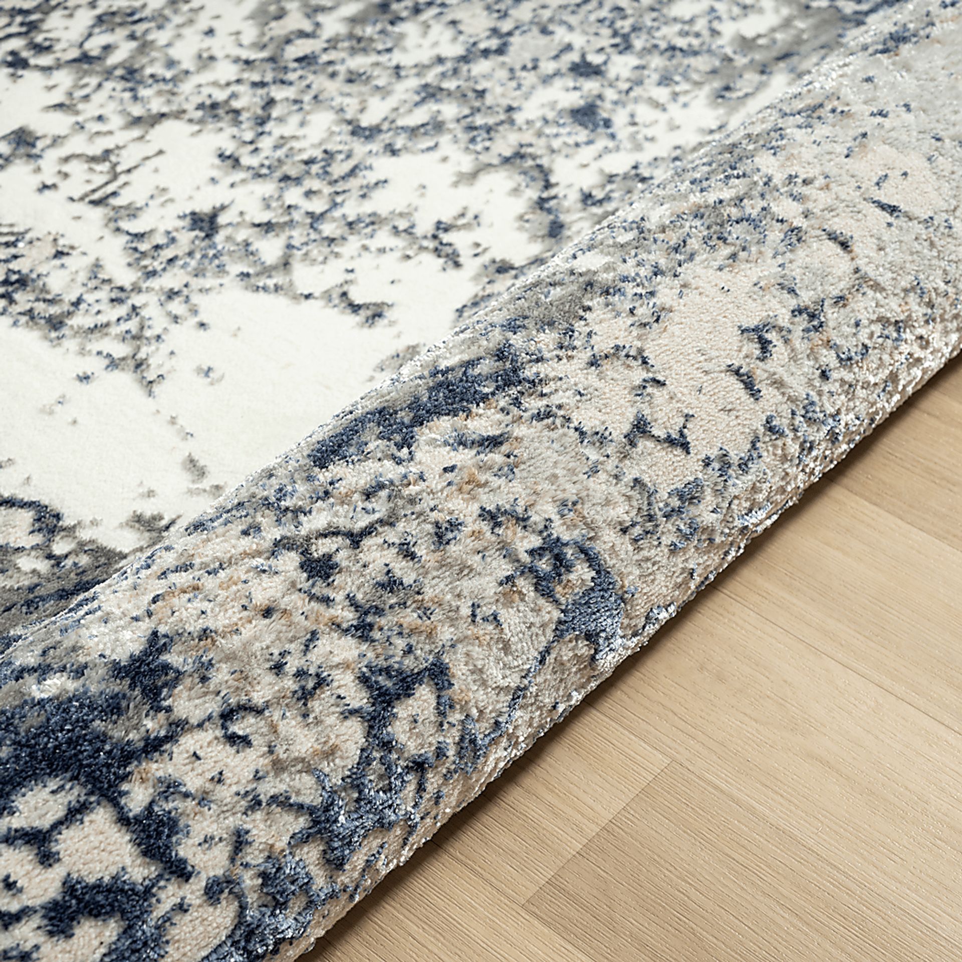 Venerla Blue 5' x 7' Rug - Image 6