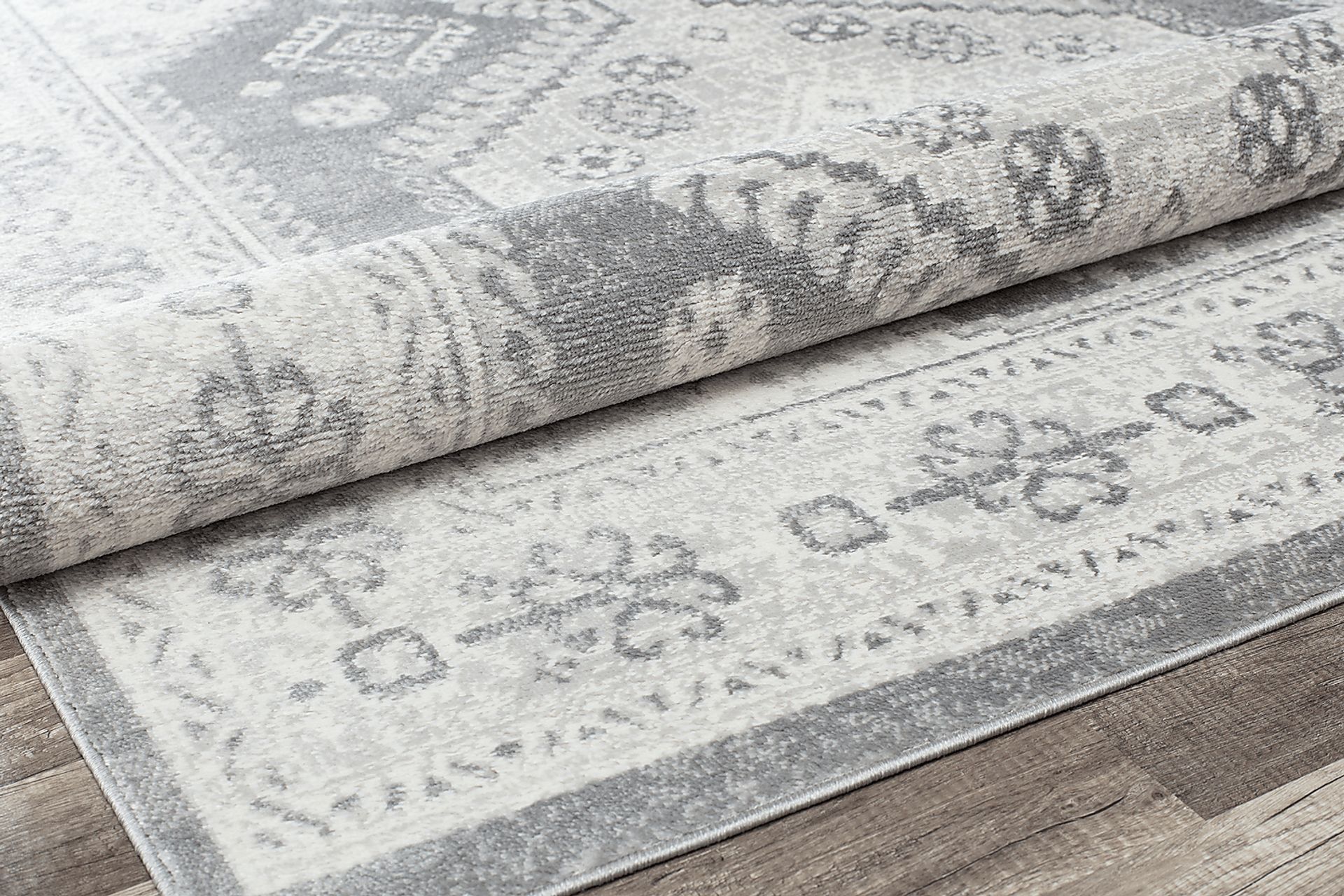 Vennie 5'3 x 7' Light Gray Rug - Image 4
