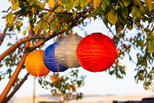 Vense Island Outdoor Blue Solar Lantern - Thumbnail - Image 11