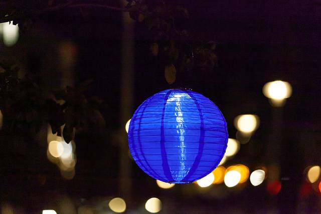 Vense Island Outdoor Blue Solar Lantern - Thumbnail - Image 5