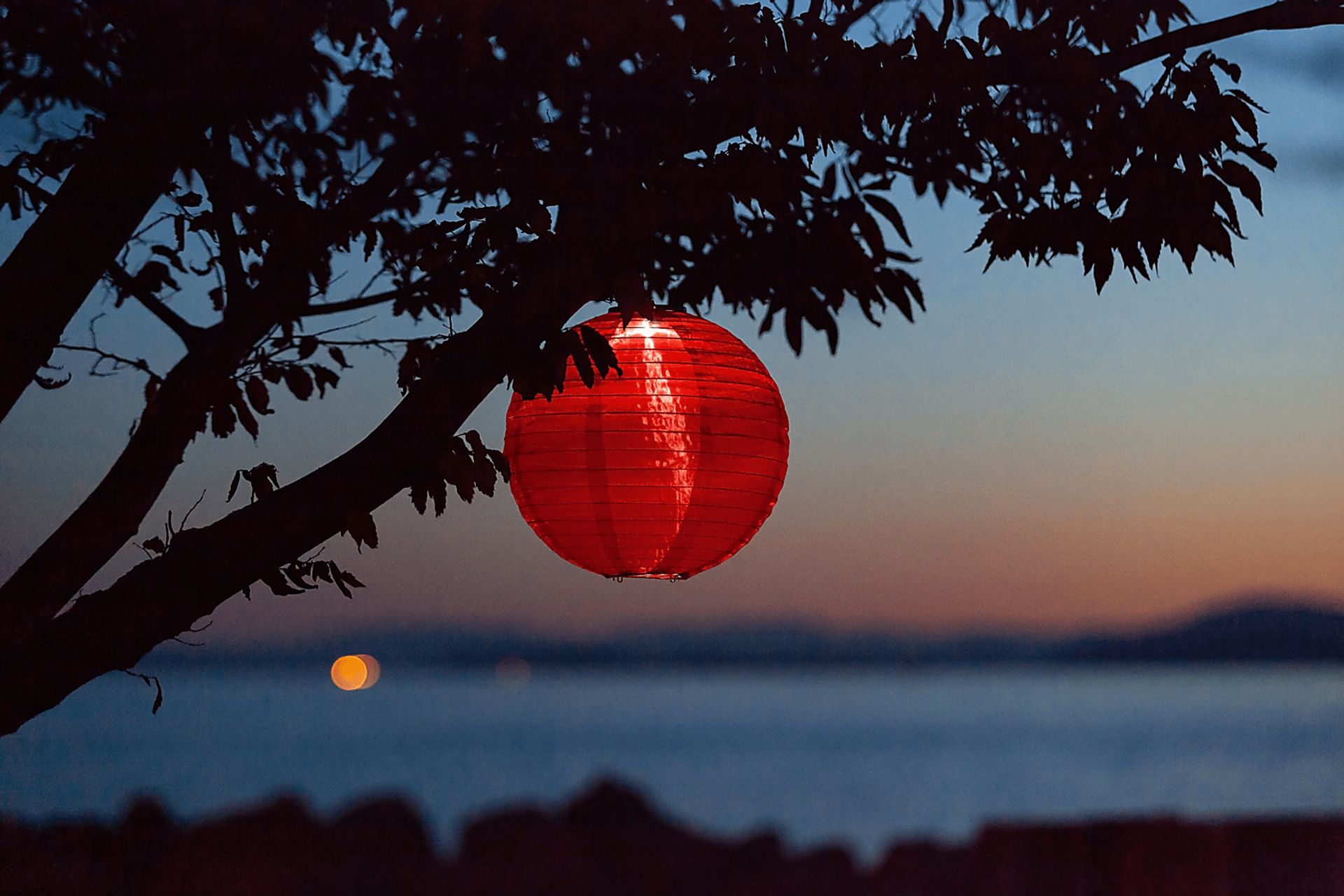 Vense Island Outdoor Red Solar Lantern - Image 4