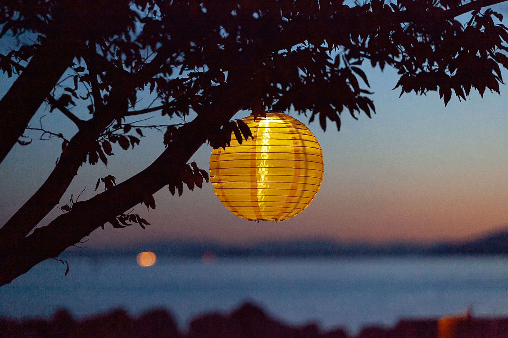 Vense Island Outdoor Yellow Solar Lantern - Image 4