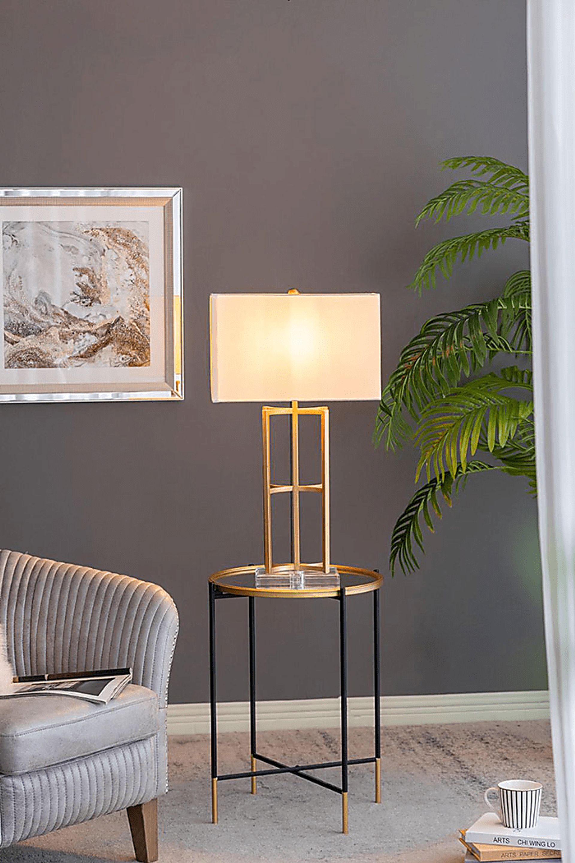 Veranda Boulevard Gold Lamp - Image 4