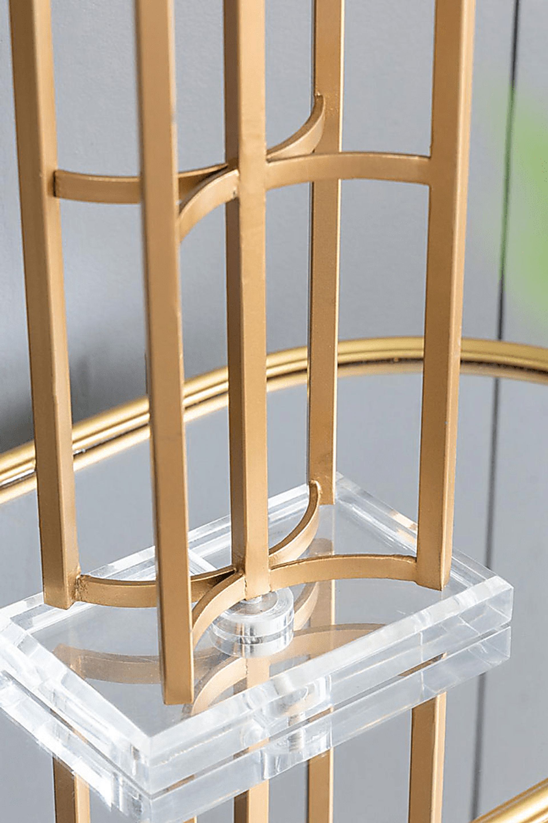 Veranda Boulevard Gold Lamp - Image 6