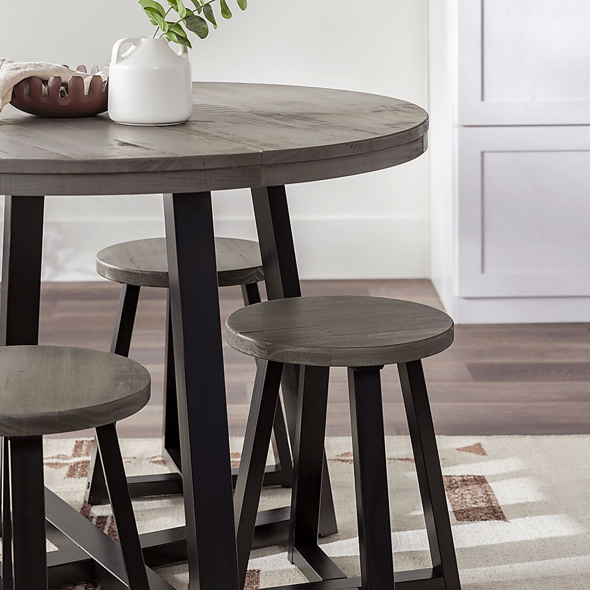 Verdenbruk Gray Dining Table - Image 5