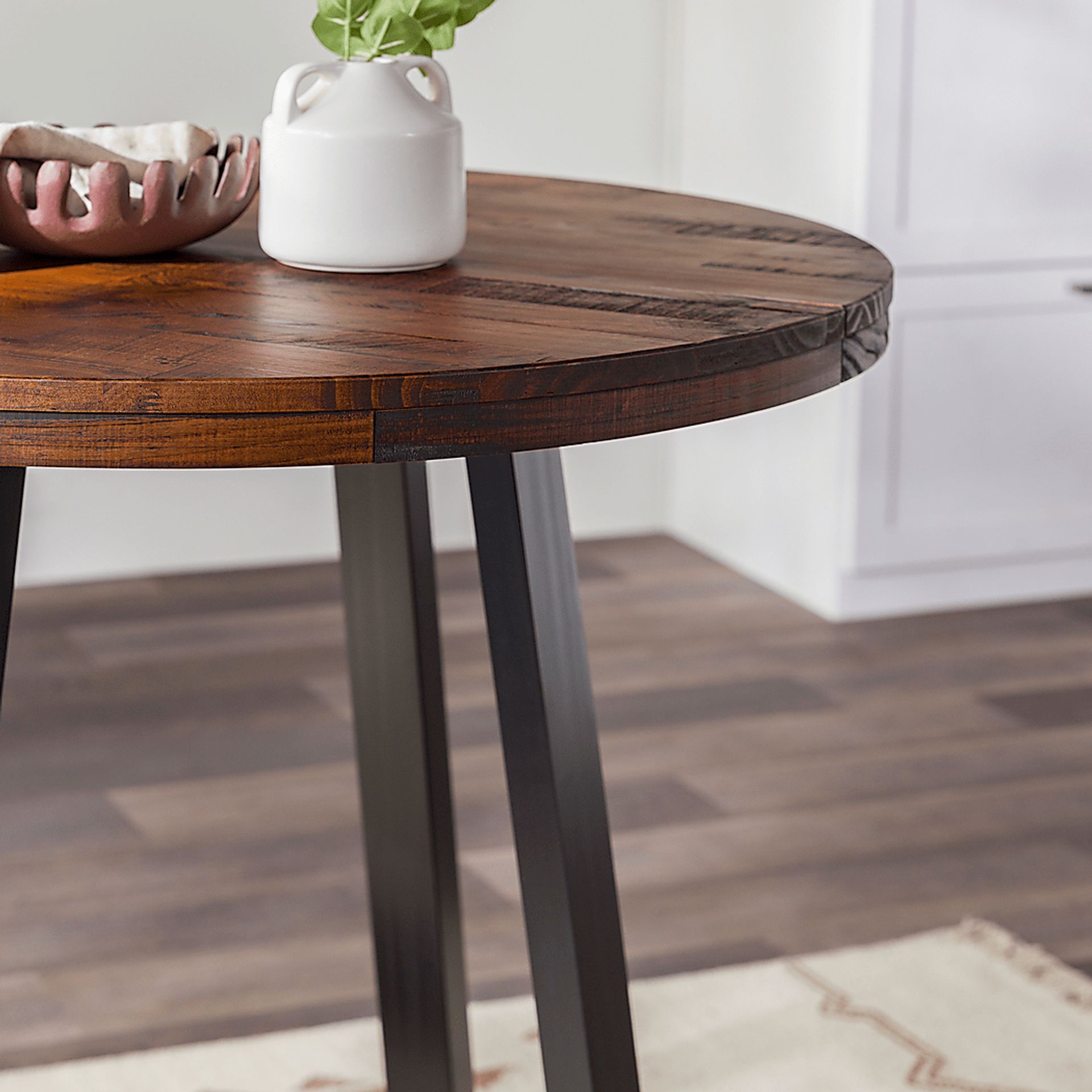 Verdenbruk Mahogany Counter Height Table - Image 12