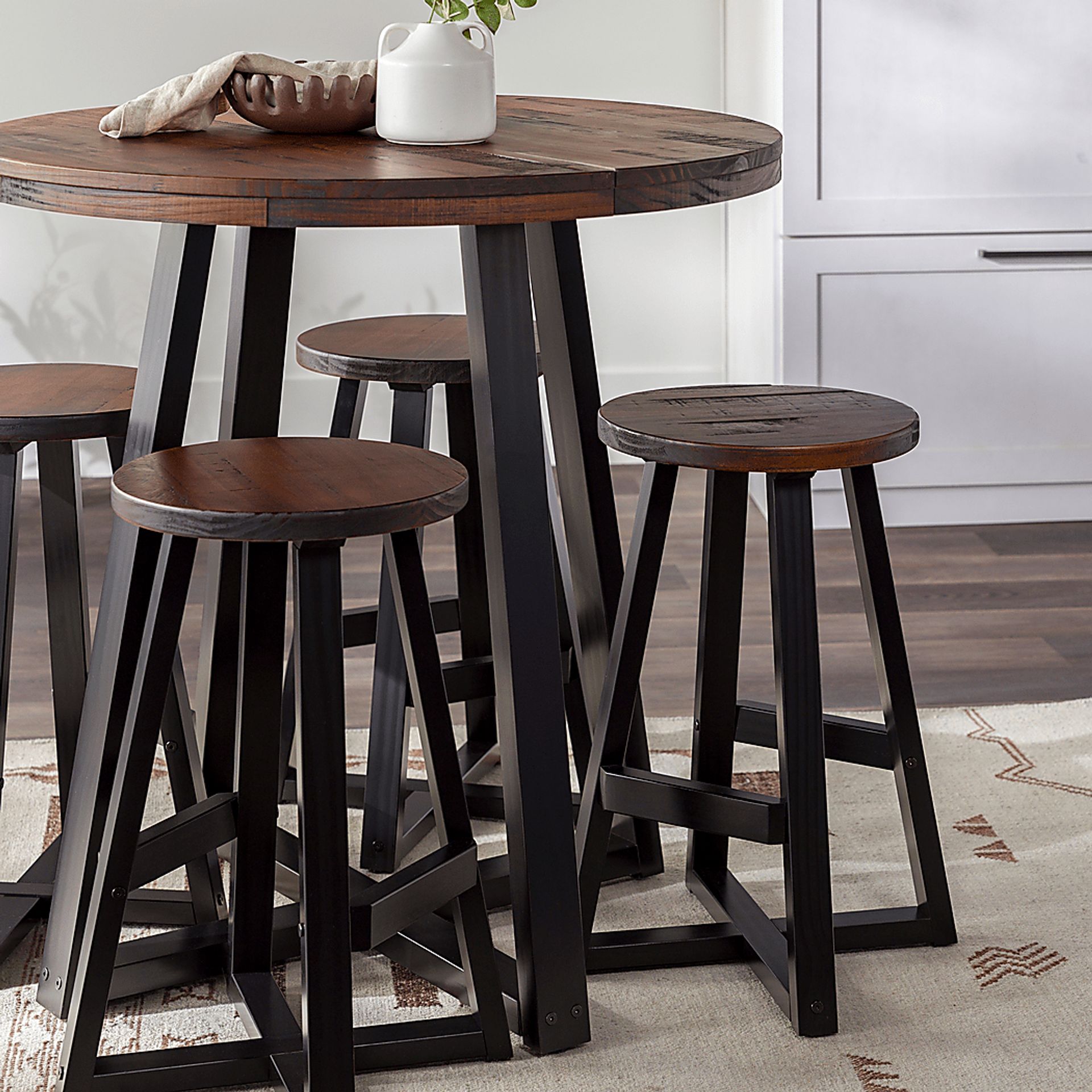Verdenbruk Mahogany Counter Height Table - Image 5