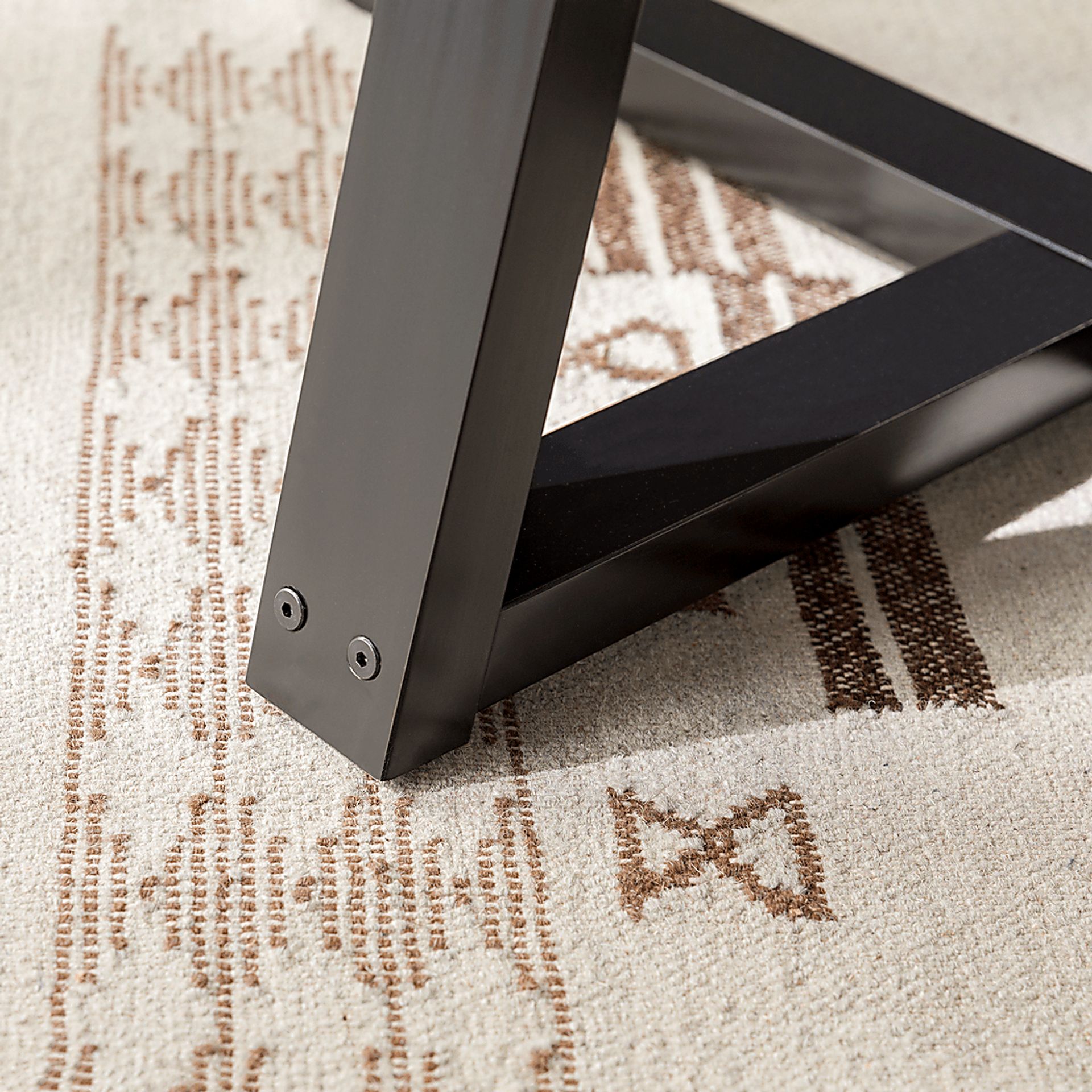 Verdenbruk Mahogany Counter Height Table - Image 9