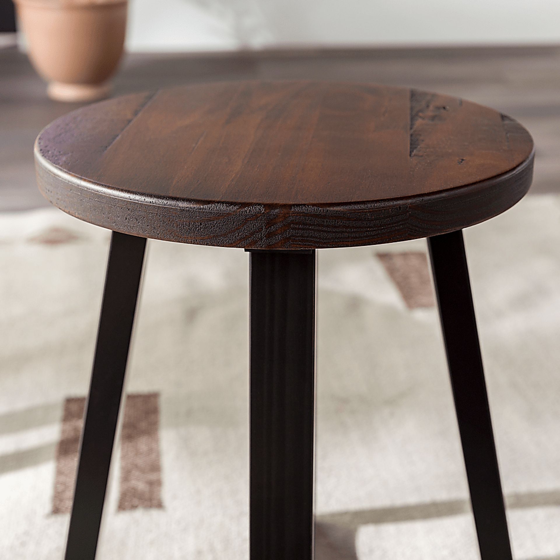 Verdenbruk Mahogany Dining Stool - Image 11