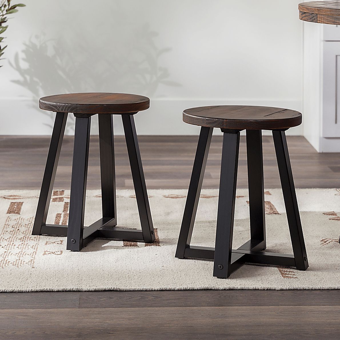 Verdenbruk Mahogany Dining Stool