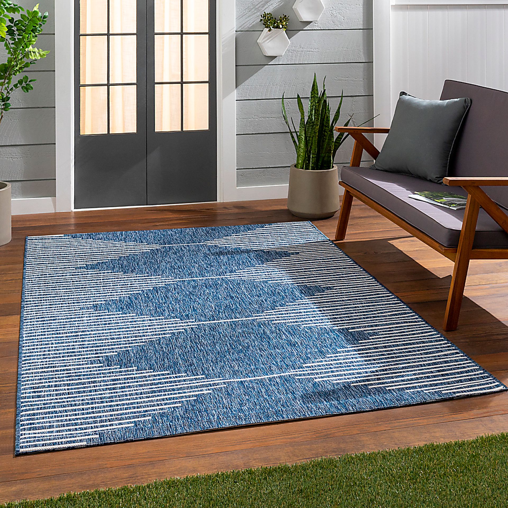 Verniere Blue 5'3 x 7'7 Indoor/Outdoor Rug - Image 2