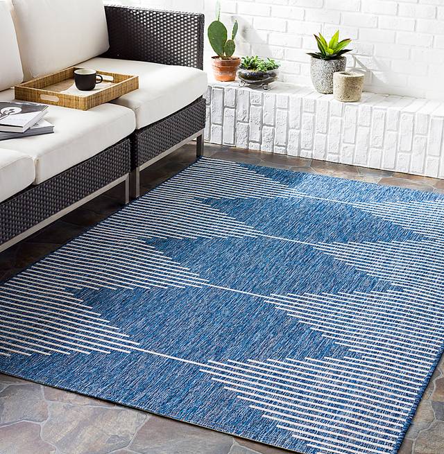 Verniere Blue 5'3 x 7'7 Indoor/Outdoor Rug - Thumbnail - Image 3