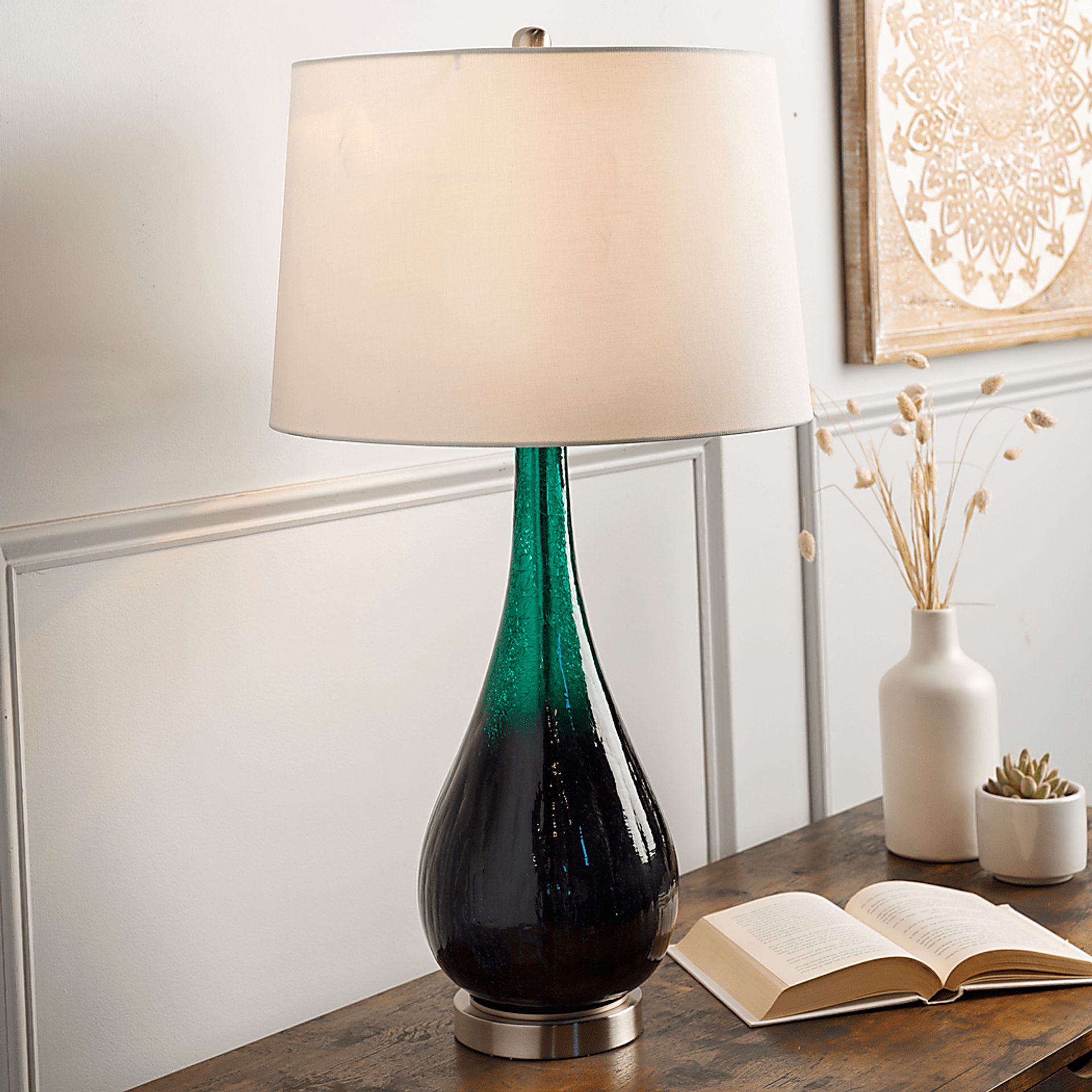 Vernoy Shores Green Lamp - Image 10