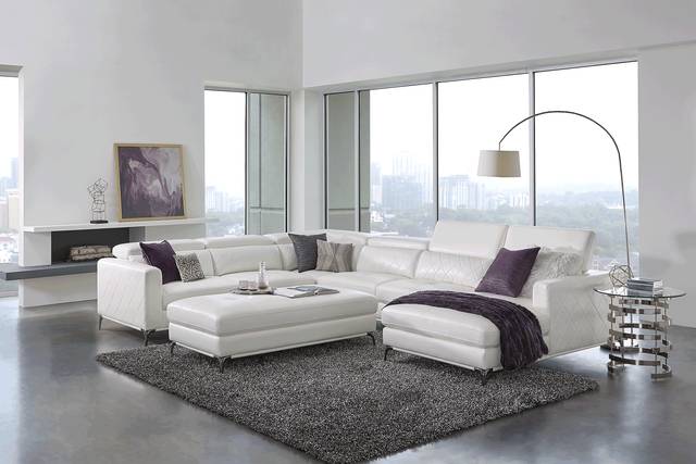 Via Sorrento White 5 Pc Sectional Living Room - Thumbnail - Image 1