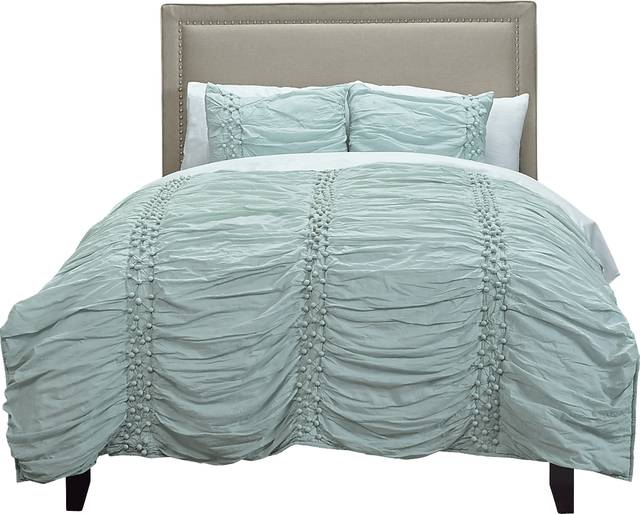 Vianca Blue Queen Quilt - Thumbnail - Image 2