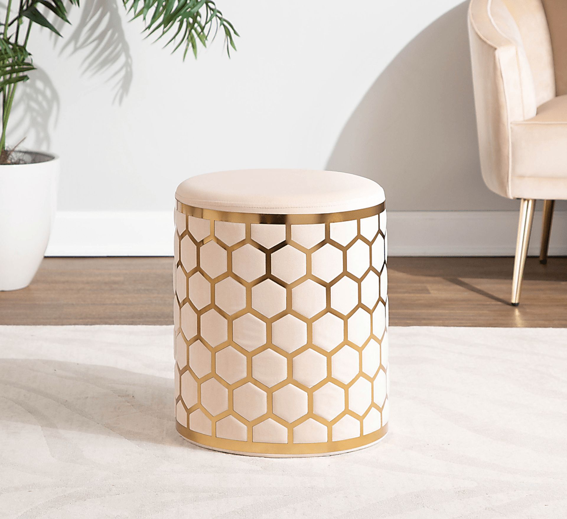 Vinesville Cream Ottoman - Image 4