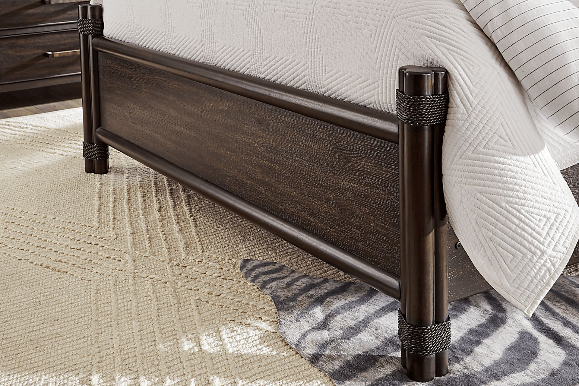 Vineyard Estates Brown 3 Pc Queen Upholstered Bed - Image 4