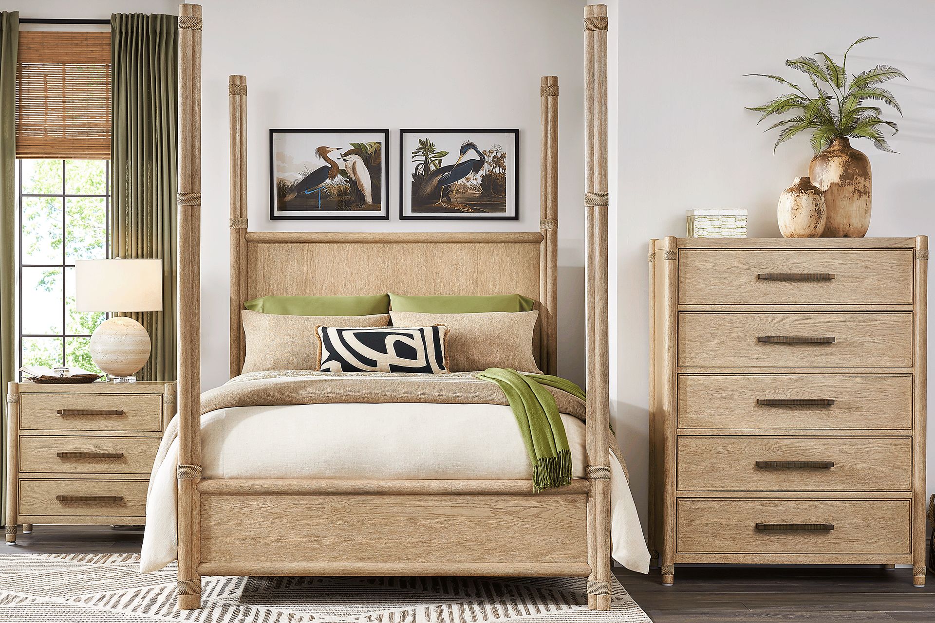 Vineyard Estates Natural 5 Pc Queen Poster Bedroom - Image 1
