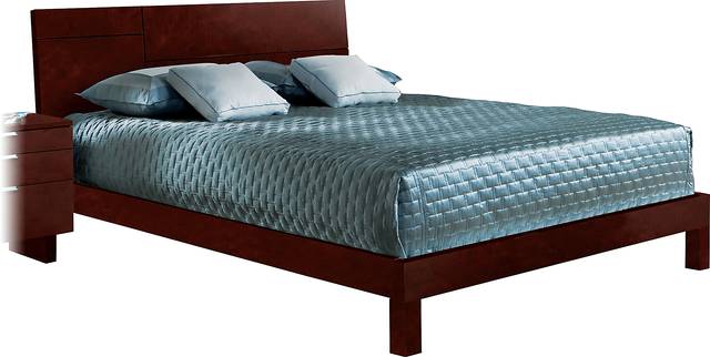 Violet Merlot 3 Pc Queen Bed - Thumbnail - Image 1