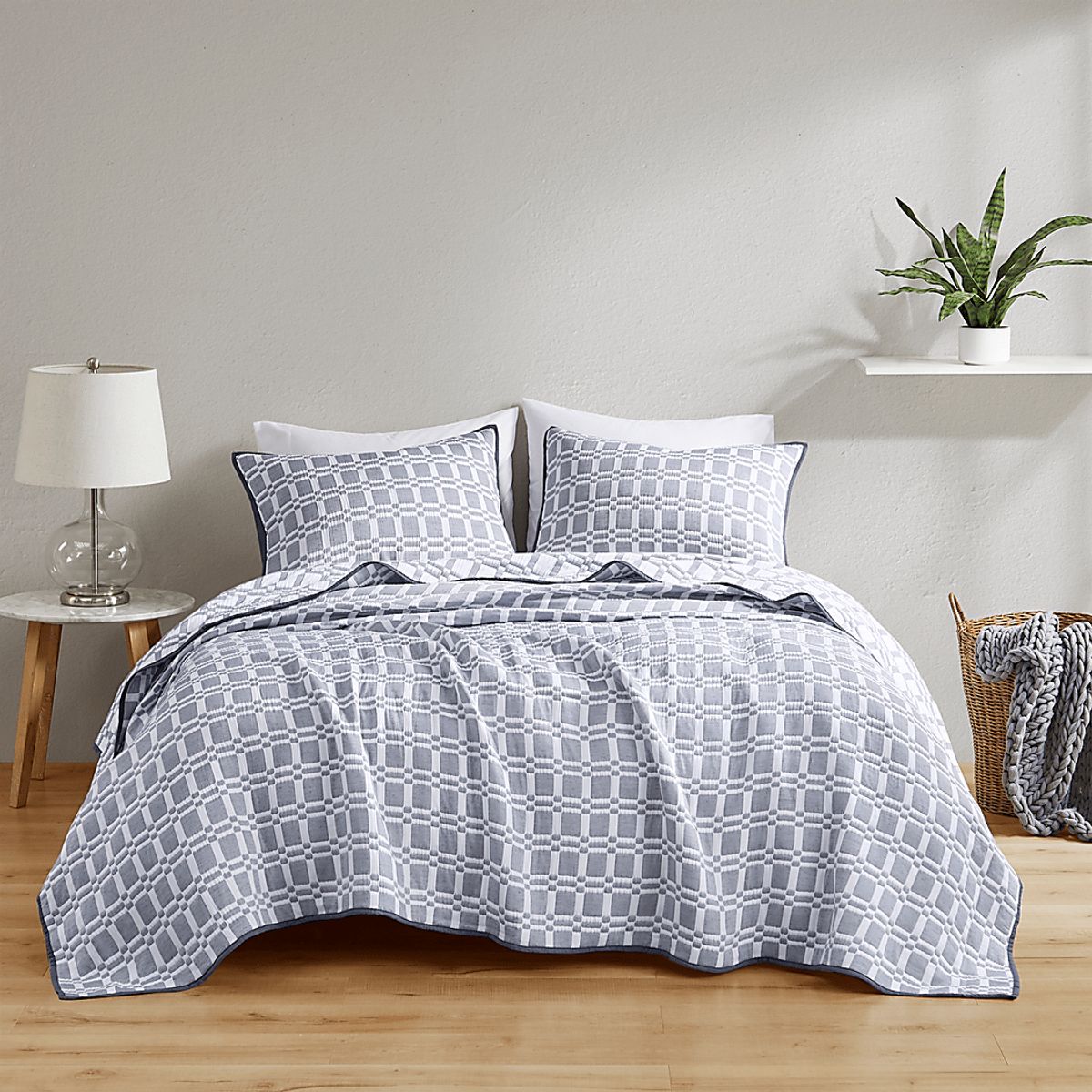 Viriole Gray Polyester Fabric 3 Pc Full/Queen Coverlet Set | Rooms to Go