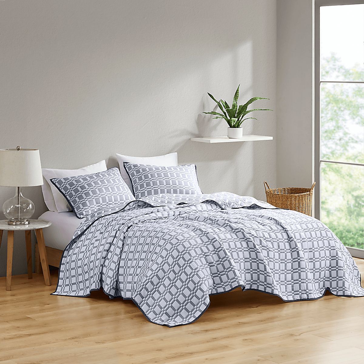 Viriole Gray Polyester Fabric 3 Pc Full/Queen Coverlet Set | Rooms to Go