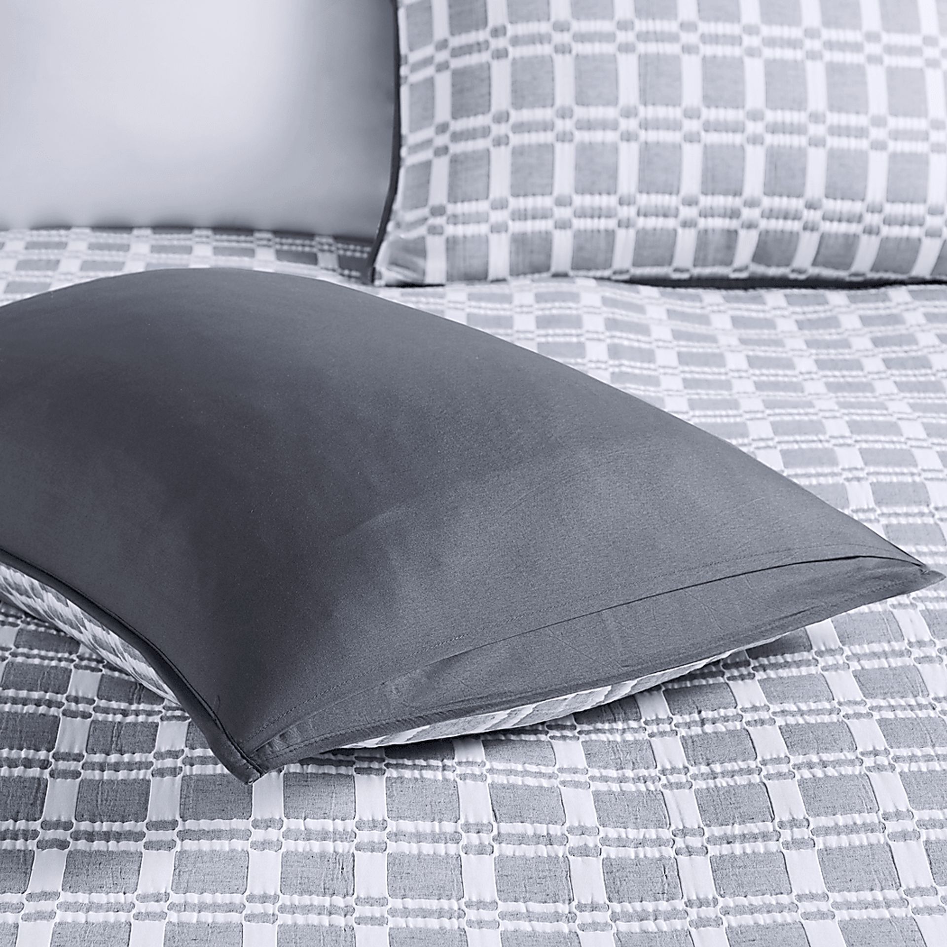 Viriole Gray 3 Pc King/California King Coverlet Set - Image 8