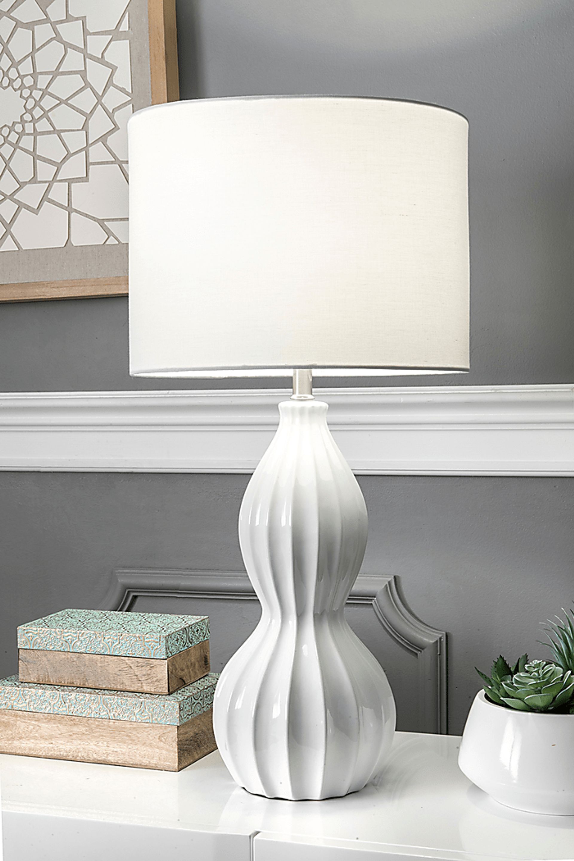 Virkler Cream Lamp - Image 2