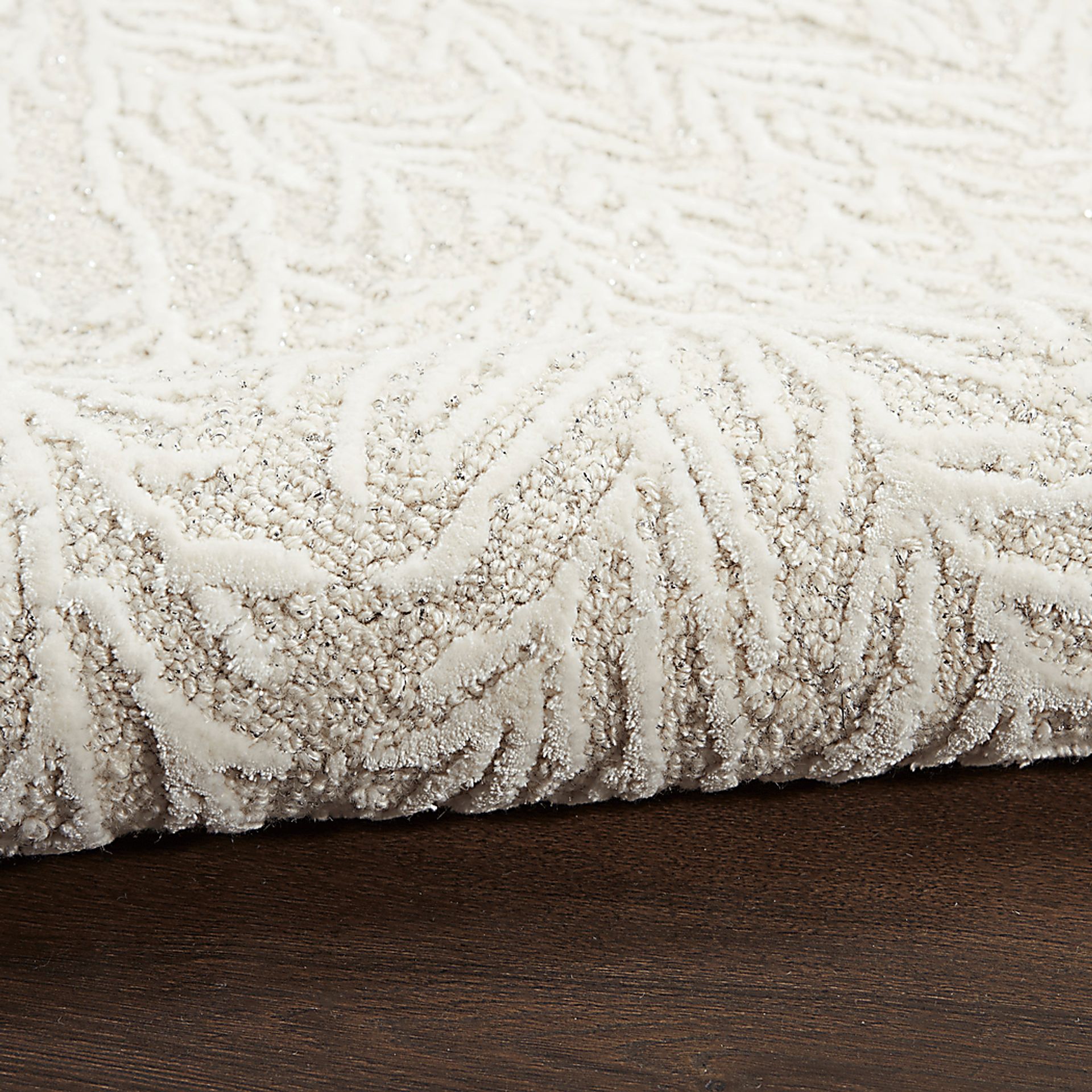 Vista Valley Ivory 5'3" x 7'3" Rug - Image 2