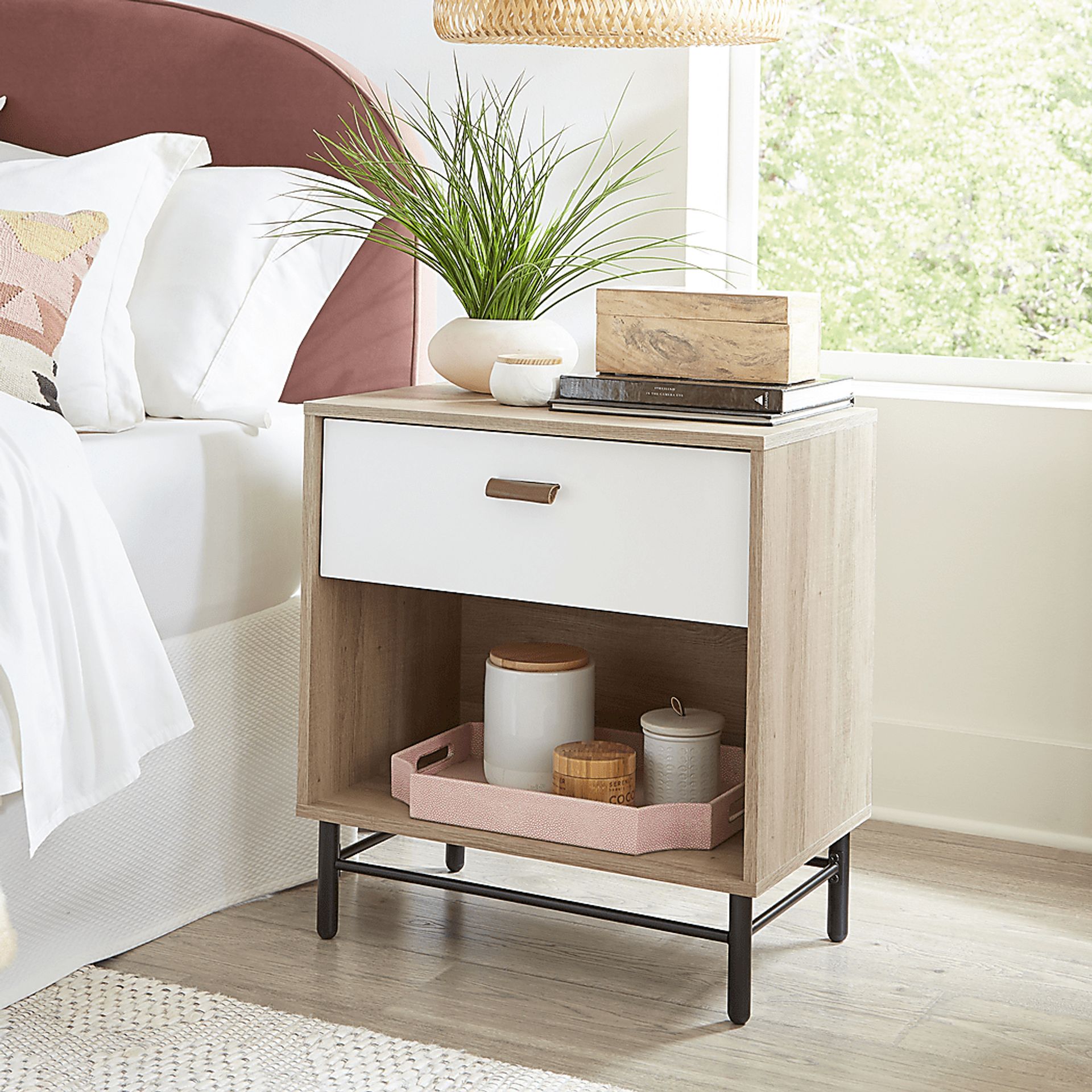 Waibeck Oak Nightstand - Image 2