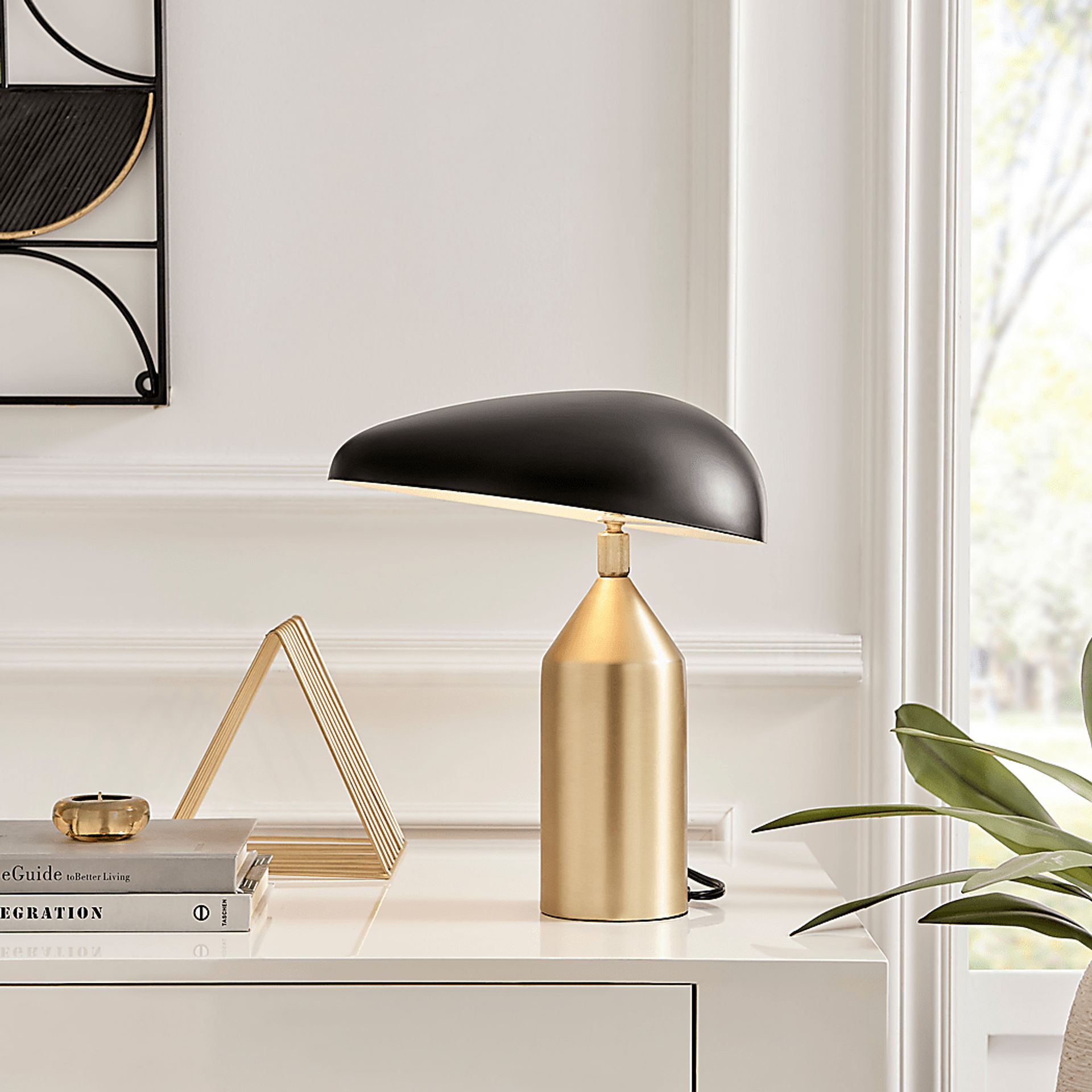 Waikiki Hills Gold Lamp - Image 2