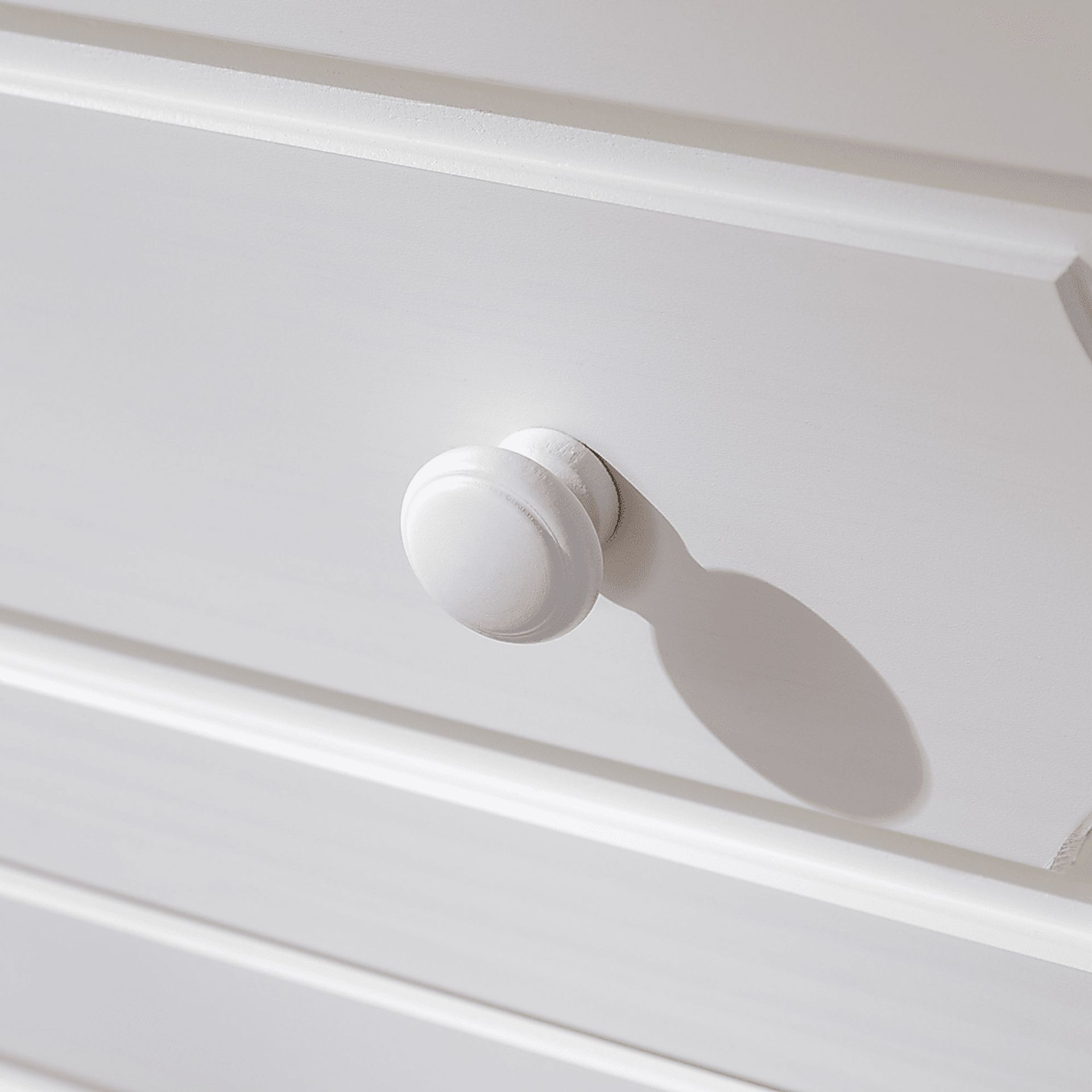 Wainfleet White Dresser - Image 12