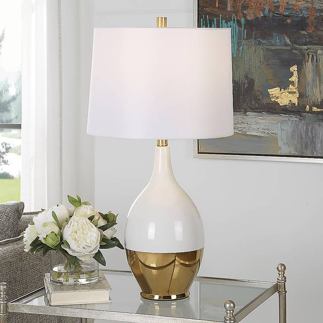 Walder Court Gold Lamp - Thumbnail - Image 3
