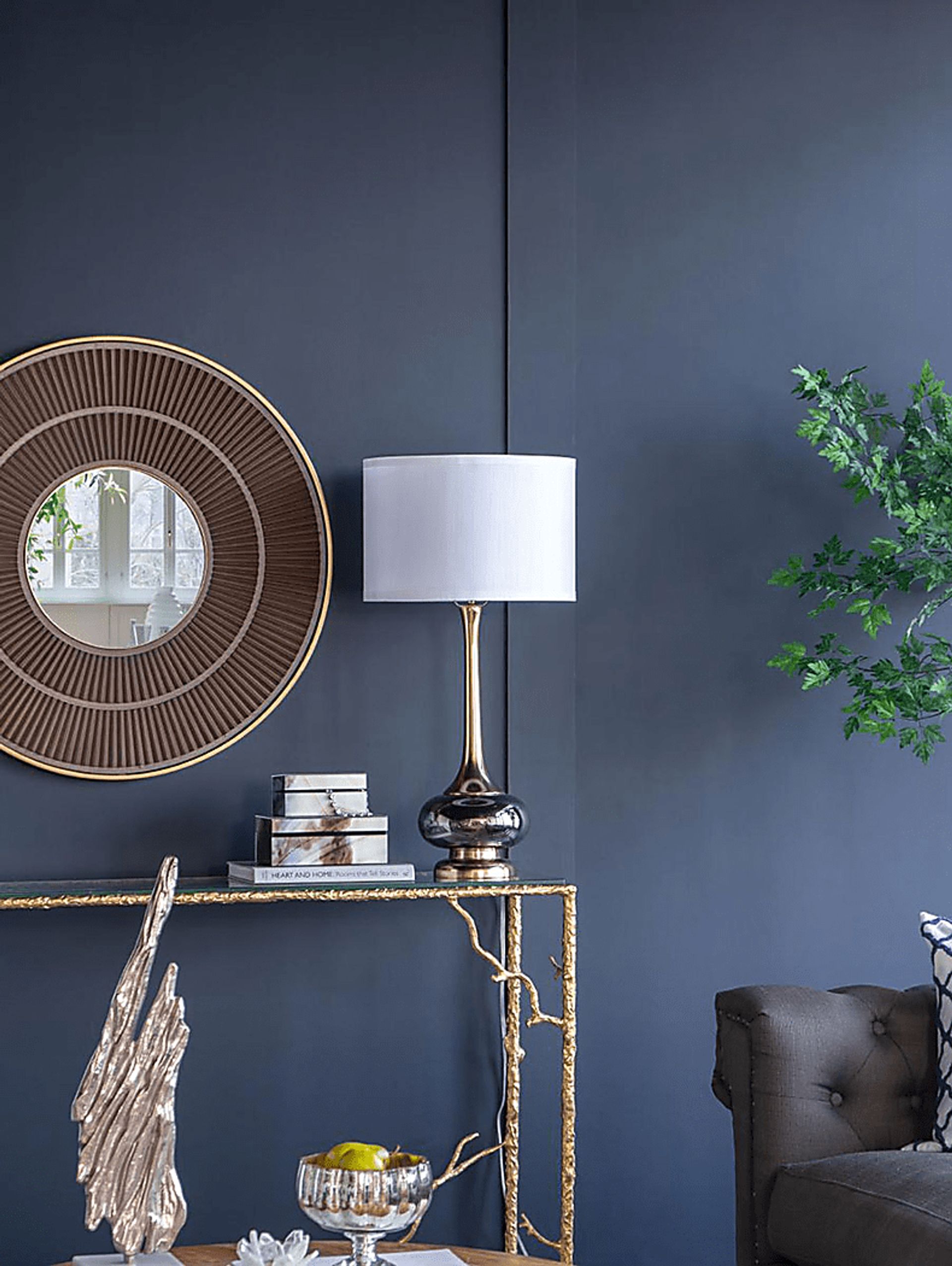 Wallis Home Gold Lamp - Image 6