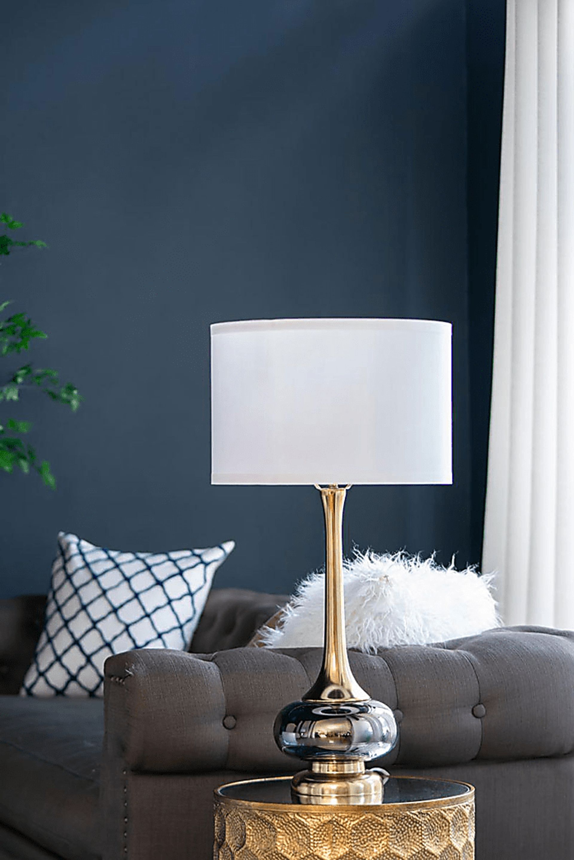 Wallis Home Gold Lamp - Image 9