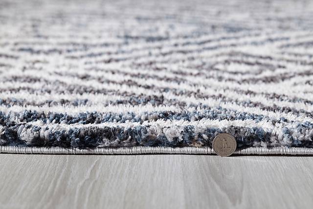 Wapeford Gray 5'3 x 7'7 Rug - Thumbnail - Image 4