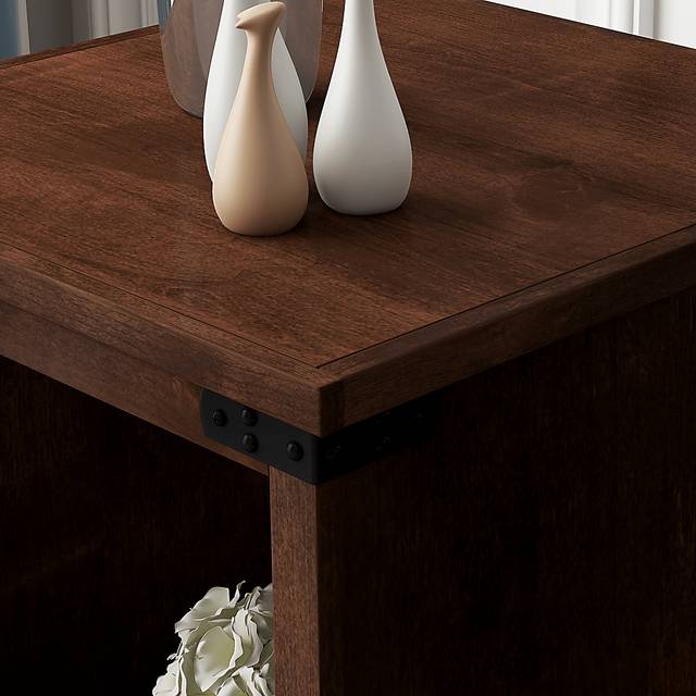 Wapegue Brown End Table - Thumbnail - Image 7